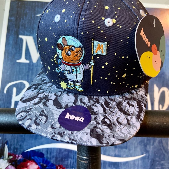 Embroidered SnapBack - Picture 2 of 4